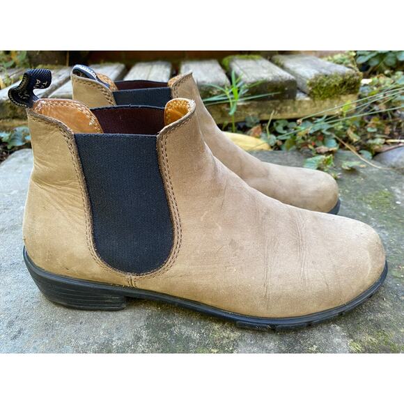 Blundstone Women's Size 9 US 39 EU Tan Suede Leather Chelsea Boots - Picture 1 of 12